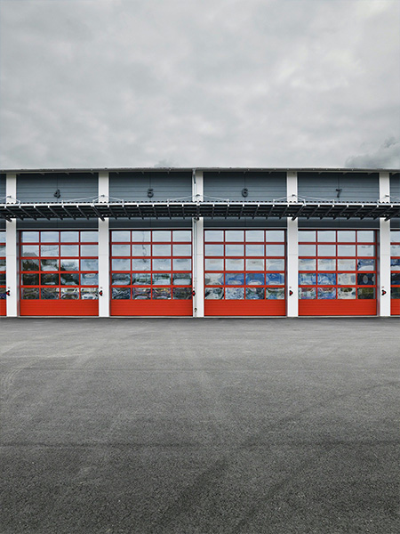 工（gōng）業滑升門