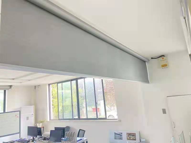 菠萝蜜免费观看视频電動擋煙垂壁