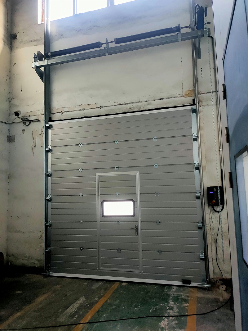 蘇州工業（yè）提升門廠（chǎng）家