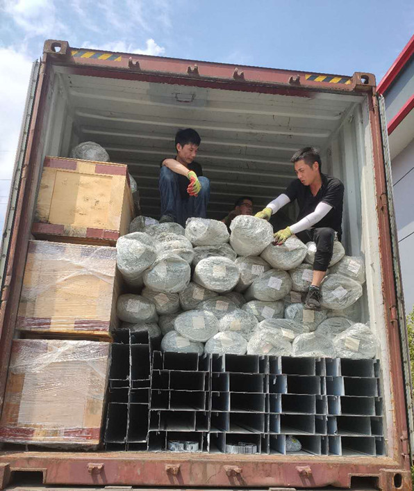 新（xīn）加坡裝貨