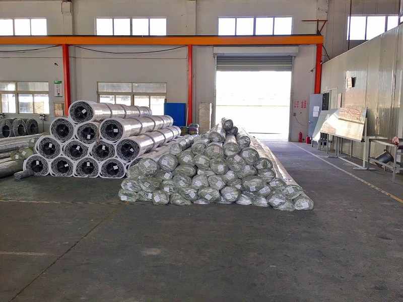 新加坡庫存堆積如（rú）山