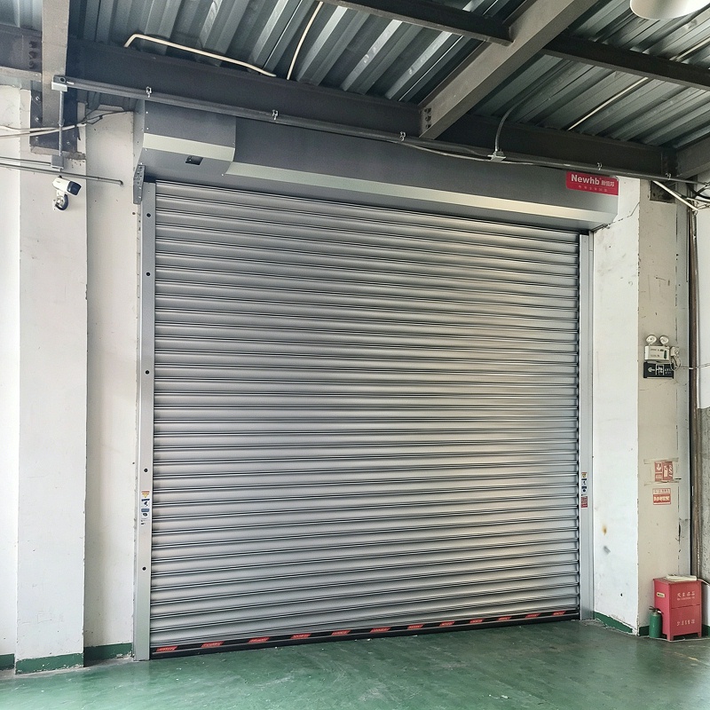 廠區室外大（dà）門加（jiā）厚抗風鋼製卷簾門