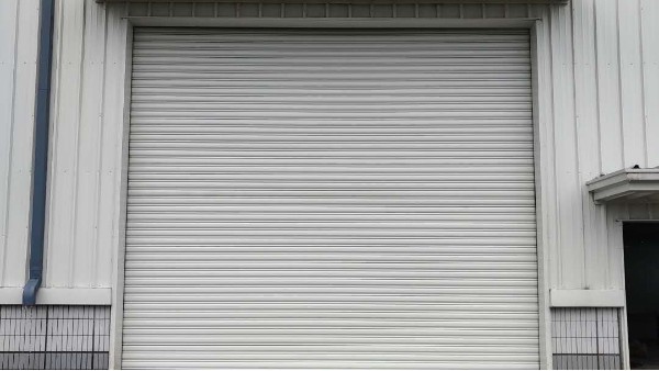 防風電動卷簾門用什麽材質？
