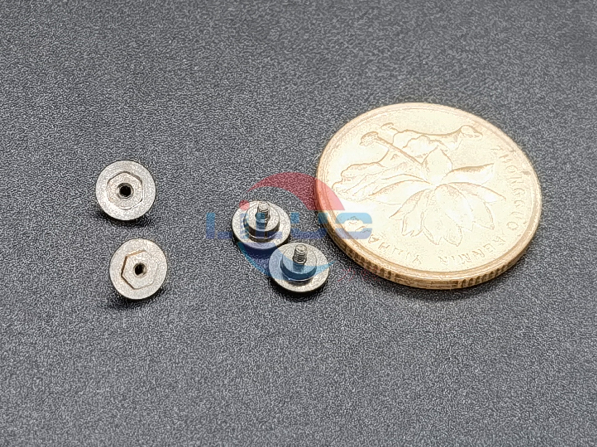 電子精密台（tái）階螺絲
